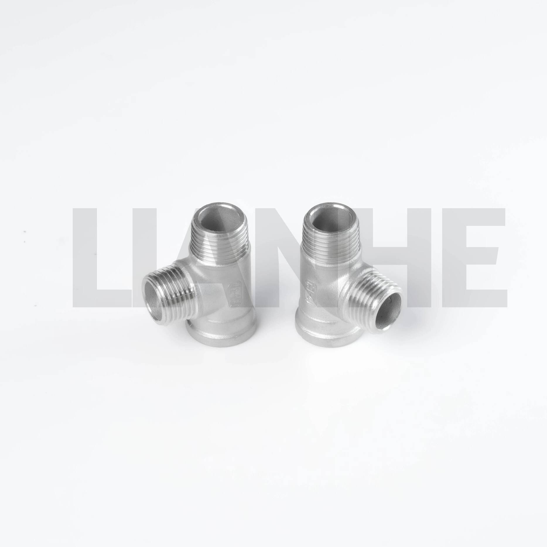Tee de acero inoxidable con rosca F/M/M Clase 150