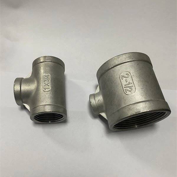 Rosca Acero Inoxidable Clase 150 Tee Roja